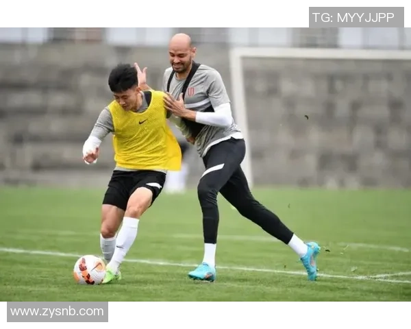 成都足球队在亚运会中的默契配合与战术执行全面分析